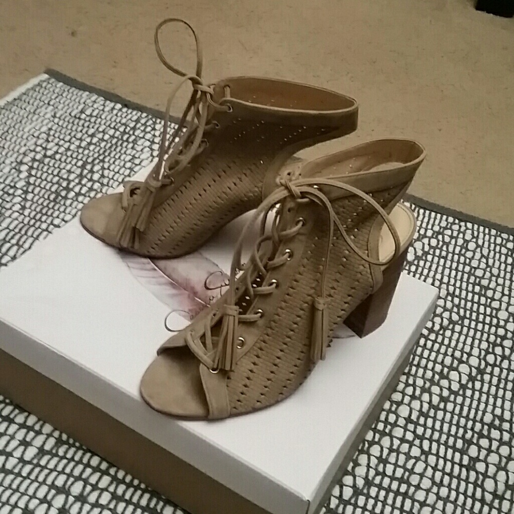 Jessica Simpson wedge shoes with tassel ties